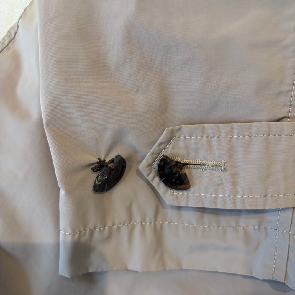 Burberry Men's Beige Trench Coat with Signature Check Lining - Picture 2 of 7